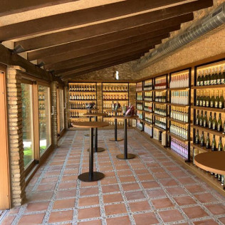 Visita Guiada a Bodega Jaume Serra con Cata de Cavas (Vilanova i la Geltrú, Barcelona)