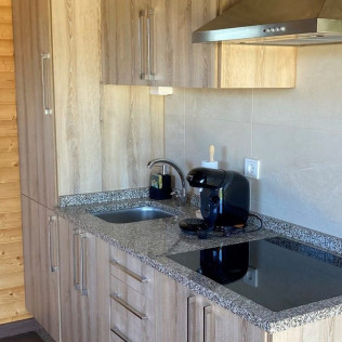 Escapada en Cabaña con Jacuzzi en A Quinta de Bouzas (Mazarico, A Coruña)