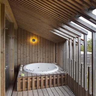 Escapada con Jacuzzi en Cabañitas del Bosque: Pallales de Albeida (Outes, A Coruña) - De domingo a jueves