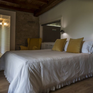 Escapada con Jacuzzi en Cabañitas del Bosque: A Cabanas de Carmen (Outes, A Coruña) - De domingo a jueves