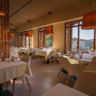 Escapada con Comida o Cena en Hotel Cal Marçal (Puig-reig, Barcelona)