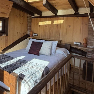 Escapada con Desayuno en Mas Cal Sastre: Habitación Fredulic, Moixina, Ciureny o La Carlet (Sant Hilari Sacalm, Girona)