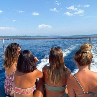 Excursión en Catamarán a Cala Blanca con Moto de Agua, Baño y Comida (Jávea, Alicante)