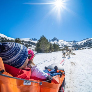 Acceso Classic a Caldea y Paseo en Mushing para dos (Andorra)