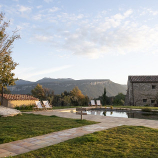 Escapada con Spa Privado en Ecoturisme Can Buch (Sant Aniol de Finestres, Girona)