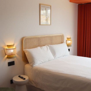 Escapada con Cena en Aparthotel Casa Fages (Figueres, Girona)