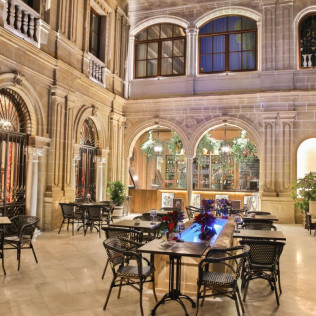 Menú Degustación para dos en Restaurante T22 del Hotel Casa Palacio María Luisa 5* GL (Jerez de la Frontera, Cádiz)