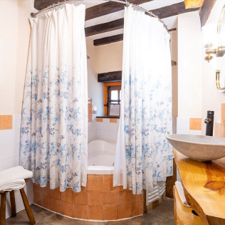 Escapada de 2 Noches con Hidromasaje en Posada Sierra de Ibio (Cantabria)