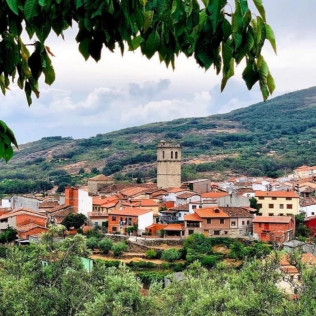 Escapada de 2 Noches con Desayuno en Casa Rural Parada Real (Garganta la Olla, Cáceres)