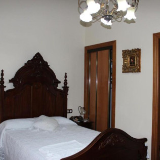 Escapada de 2 Noches con Desayuno en Casa Rural Laura (Villafeliche, Zaragoza)