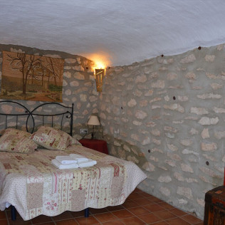 Escapada de 1 o 2 Noches con Cena en Vivienda Turística Casas Cueva el Mirador de Orce (Orce, Granada)