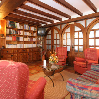 Escapada con Bañera de Hidromasaje en Casa Rural Posada El Solar 3* (Galizano, Cantabria)