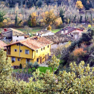 Escapada 2 noches en Casa Rural Senderuela con Jacuzzi Privado y Visita a Bodega (La Rioja)