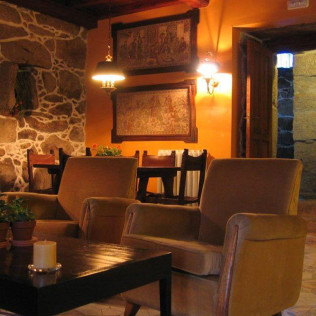 Escapada con Desayuno en Casa Rural Pazo Larache (Vilaboa, Pontevedra)
