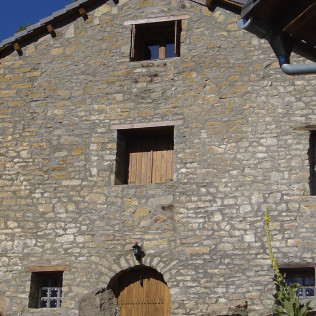 Escapada con Desayuno Casero en Casa Rural Tomaso (Reperós, Huesca)