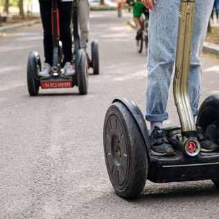Tour en Segway por el centro de Madrid o por el Parque del Retiro (Madrid)