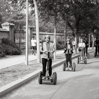 Tour en Segway por el centro de Madrid o por el Parque del Retiro (Madrid)