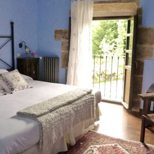 Escapada con Desayuno en Casona de San Pantaleón de Aras (Cantabria)