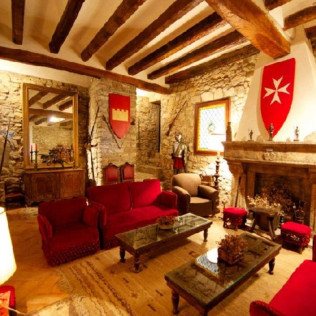 Visita al Castillo de Montsonís y Cata de Vinos para dos (Lleida)