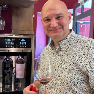 Cata de Aceite de Oliva AOVE y Vinos con el Sumiller Experto Pez Salvaje (Madrid)