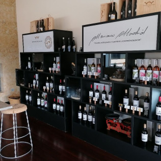 Visita a Bodega Madrid Romero y Cata de 4 Vinos para dos (Balsicas, Murcia)