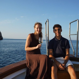 Salida Privada en Barco con Cata de Vinos por las Illes Medes (L’Estartit, Girona)