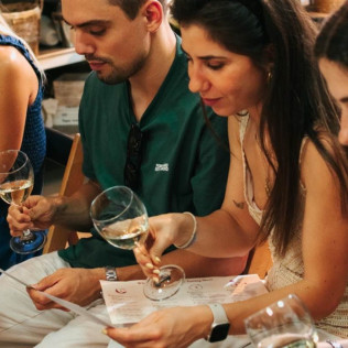 Ritual del Silencio: Cata Sensorial de Vino en un Espacio Singular con Wines & Rituals (Madrid)