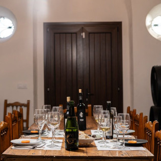 Cata de Vinos con Aperitivo en Albariza de la Torre (Jerez de la Frontera, Cádiz)