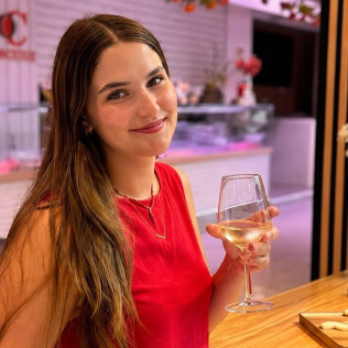 Cata de Vinos con Maridaje de Queso en La Musola (Madrid)
