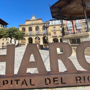 Visita a Bodegas Manzanos Haro con Cata de Vinos y Aperitivo (Haro, La Rioja)