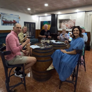 Cata de Vinos Submarinos en Tierra para dos en Bodegas Undersea (Murcia)