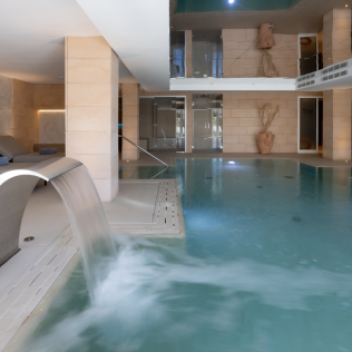 Circuito Spa, Masaje y Menú Degustación en Hotel Catalonia Mirador Des Port 4* (Maó, Menorca)