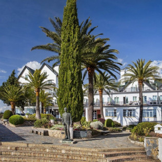 Circuito Spa, Masaje y Comida o Cena en Hotel Catalonia Reina Victoria 4* (Ronda, Málaga)