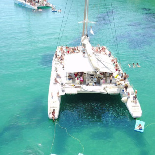 Salida en Catamarán, Snorkel y Barbacoa (Lloret, Girona)