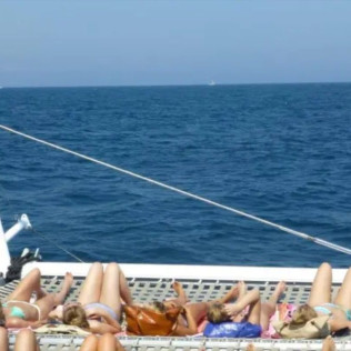 Navegación en Crucero para ver el Skyline de la Ciudad (Barcelona)