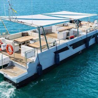 Salida en Catamarán Serenity (Benalmádena, Málaga)