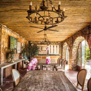 Visita Guiada al Celler Brugarol con Degustación de Vinos y Aceites y Comida para dos en Finca Bell-Lloc (Palamós, Girona)