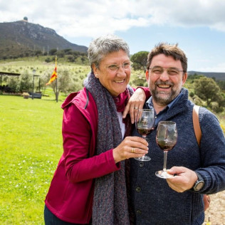 Escapada a Mas Perafita con Visita a Bodega y Cata en Celler Martín Faixó (Girona)