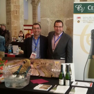 Visita a Celler Vell con Cata de Cava y Aperitivo para dos (Sant Sadurní d'Anoia, Barcelona)