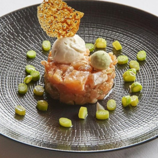 Comida o Cena: Menú Gastronómico para dos en Hotel Grèvol Spa 4* (Llanars, Girona)