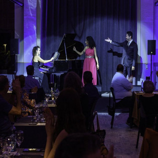 Cena con Ópera en Mas Ravetllat Pla (Barcelona)