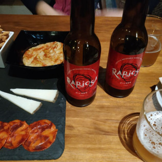 Degustación de 3 Cervezas y 3 Tapas (Madrid)