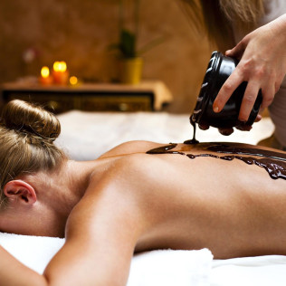 Chocolaterapia y Jacuzzi Privado con Cromoterapia (Valladolid)