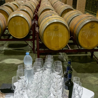 Escapada en Sercotel AB Arganda con Desayuno y Visita a Bodega Vinícola de Arganda con Degustación de Vinos (Madrid)