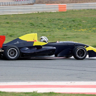 Conduce un Fórmula 2.0 en Circuito de Calafat (Ametlla de Mar, Tarragona)
