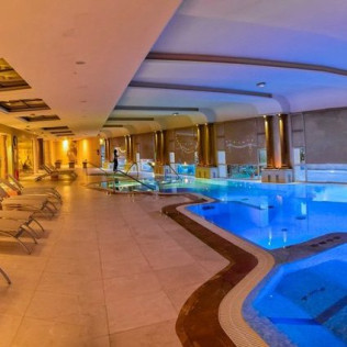 Circuito Spa y Desayuno en Hotel Beatriz Toledo Auditorium & Spa 4* (Toledo)