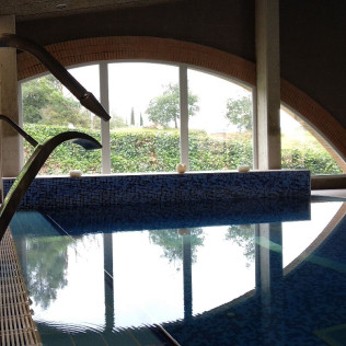 Circuito Spa en Iberik Rocallaura Balneari 4* (Vallbona de les Monges, Lleida)