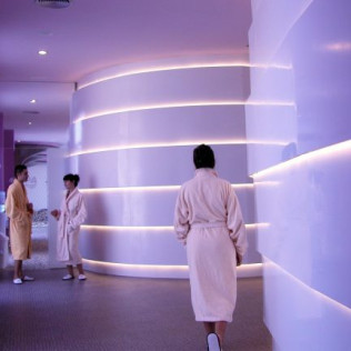 Circuito Spa en Hotel Palacio Albacete & Spa 4* y Visita a Bodega Los Aljibes con Cata de Vinos (Albacete)
