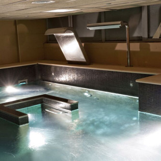 Circuito Termal Semiprivado y Masaje en Kumaras Spa (Umbrete, Sevilla)