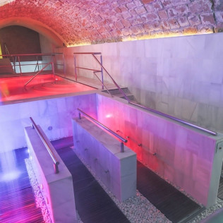 Circuito Termal en Hotel Palacio de Úbeda 5* GL y Visita a Oleícola San Francisco con Degustación de Aceites para dos (Jaén)